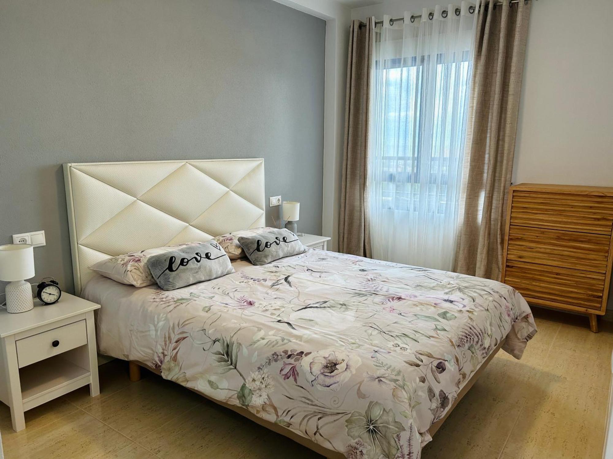 Apartamento Hermosa Glea Campoamor Luaran gambar